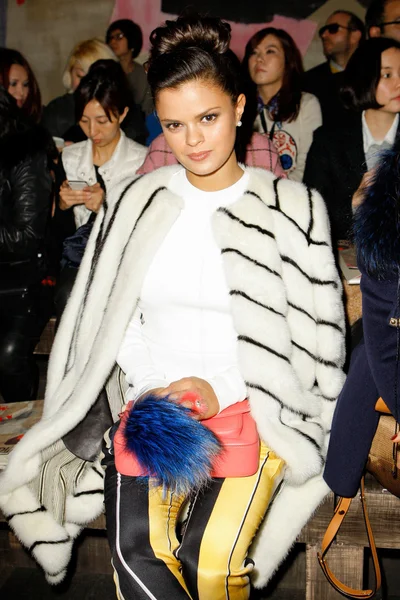 Look 2